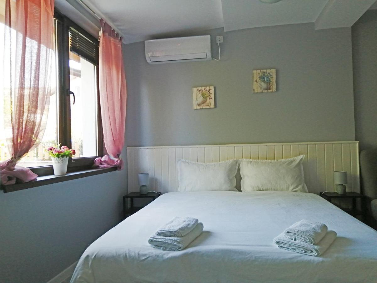 La Piazza Hotel Sjumen Eksteriør bilde