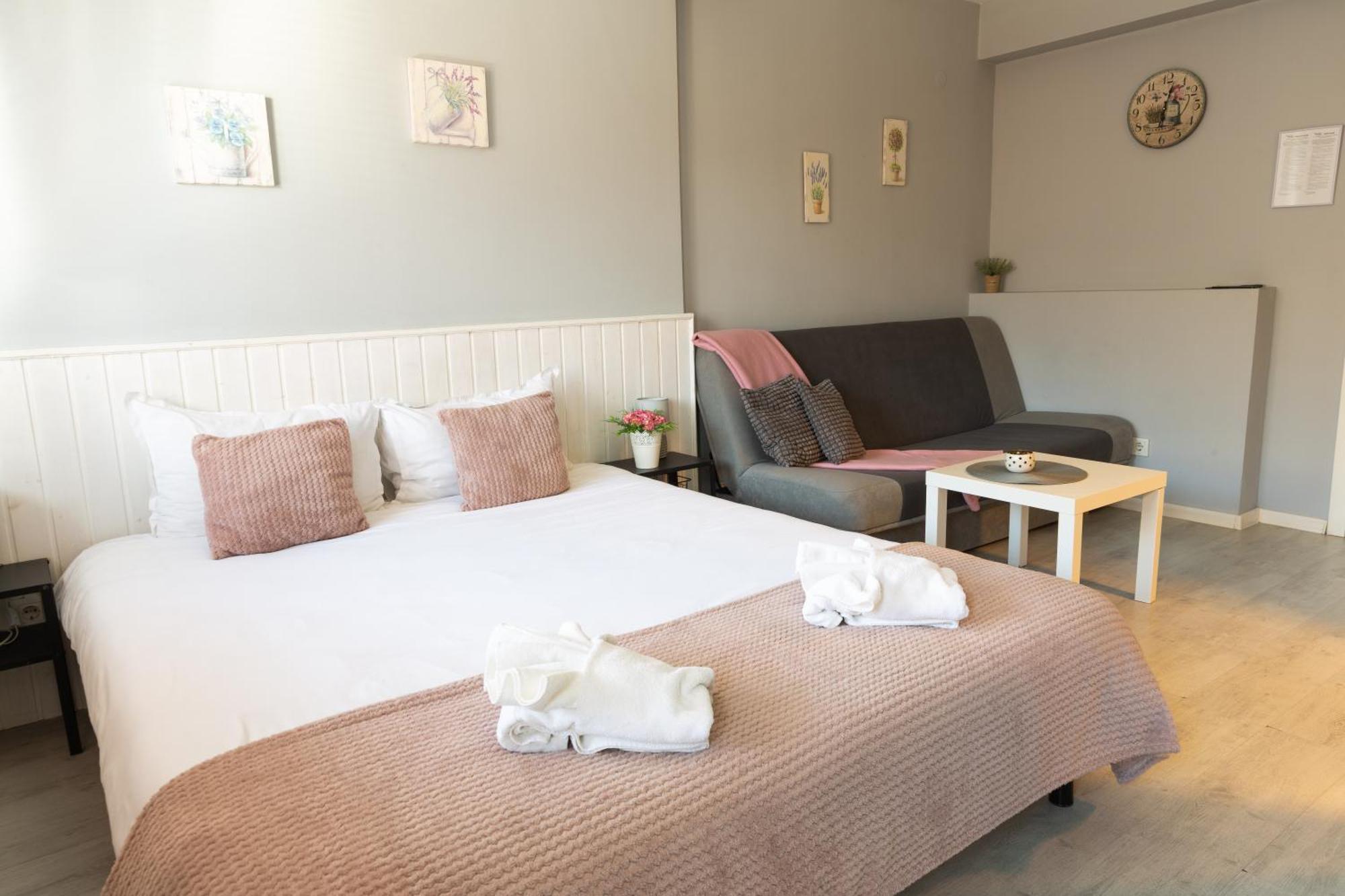 La Piazza Hotel Sjumen Eksteriør bilde