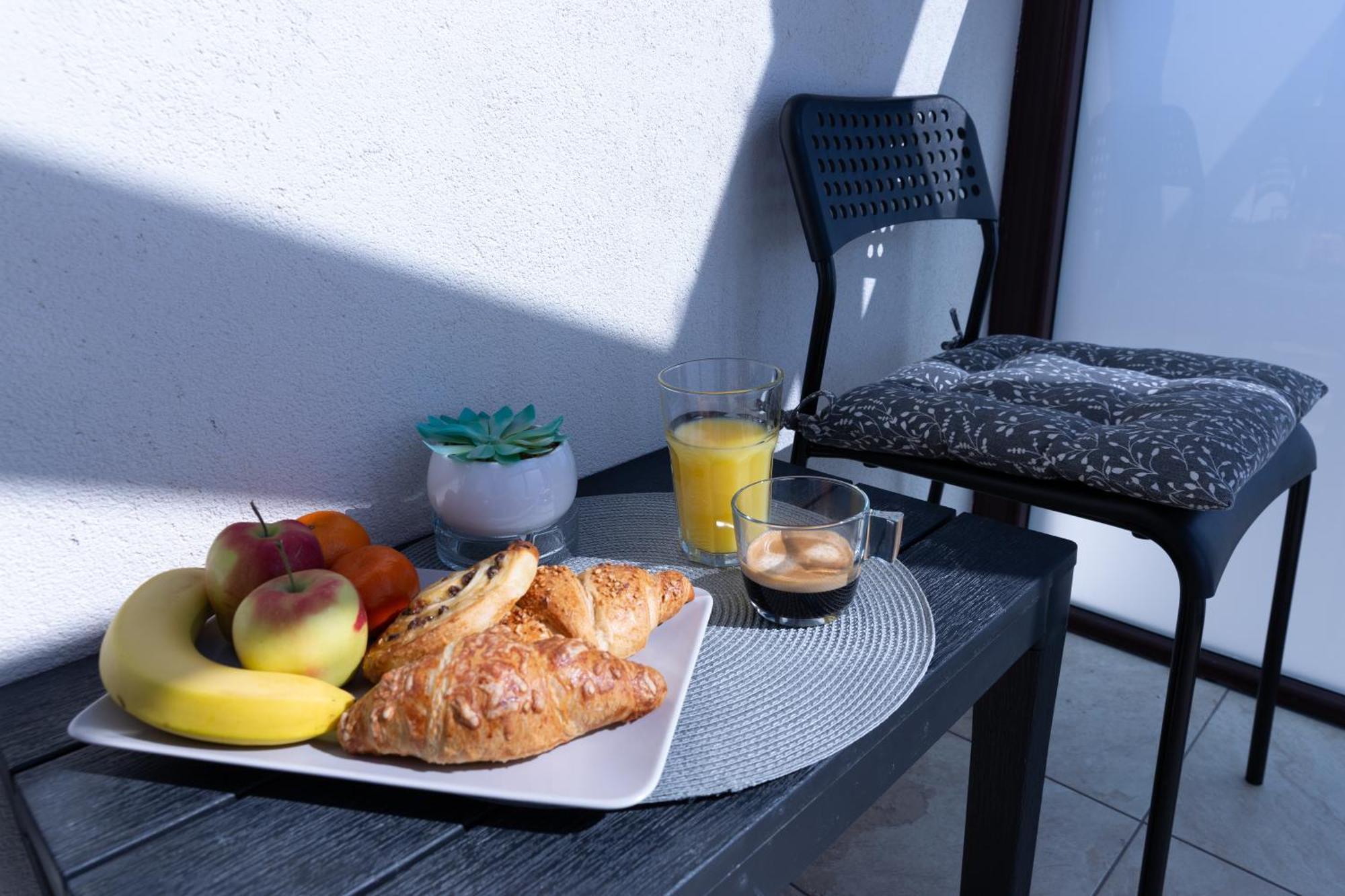 La Piazza Hotel Sjumen Eksteriør bilde