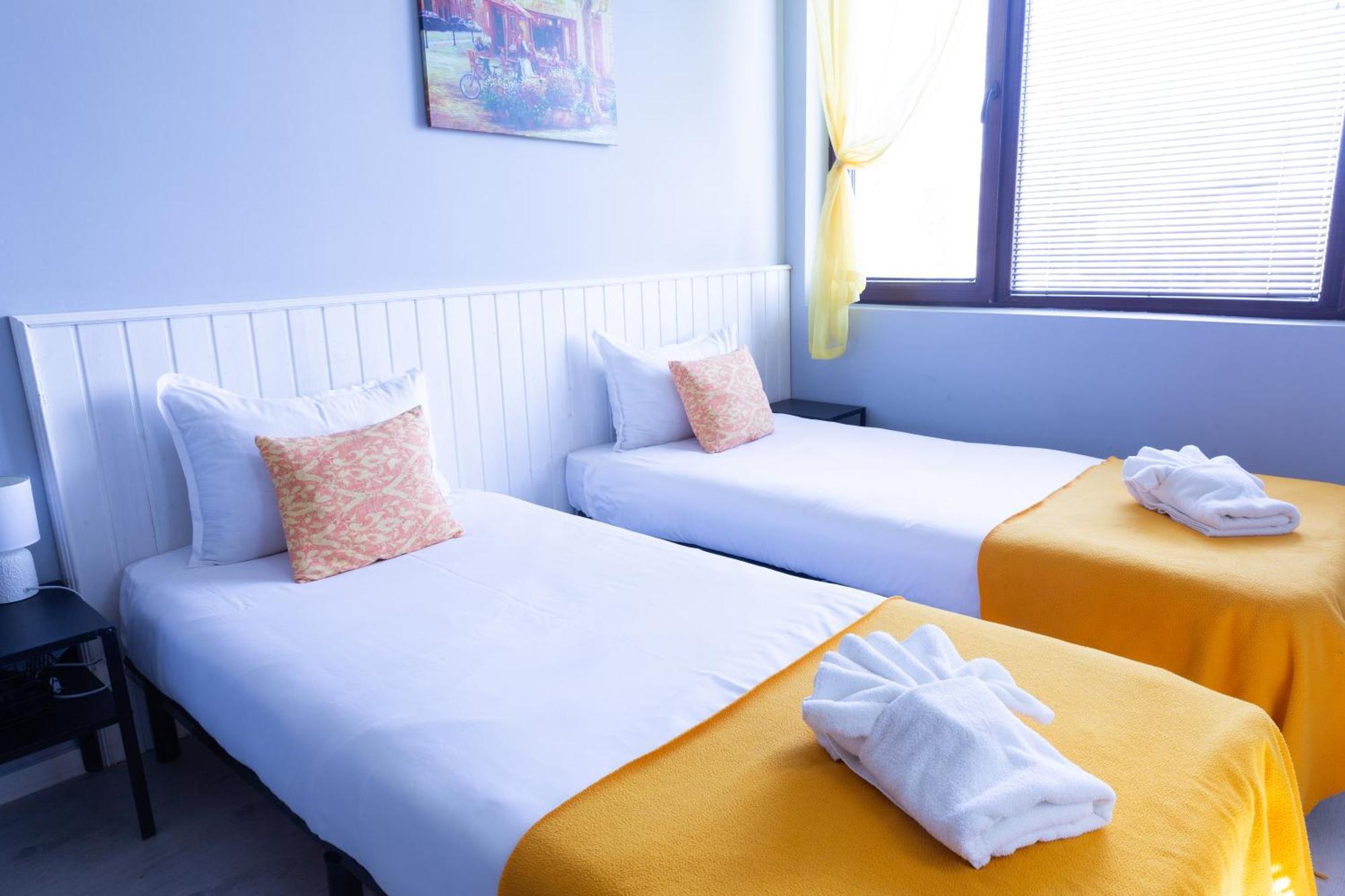 La Piazza Hotel Sjumen Eksteriør bilde